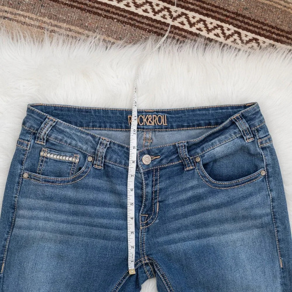 ROCK & ROLL COWGIRL JEANS RIVAL LOW RISE BOOTCUT SZ W31 L34 - Picture 7 of 9